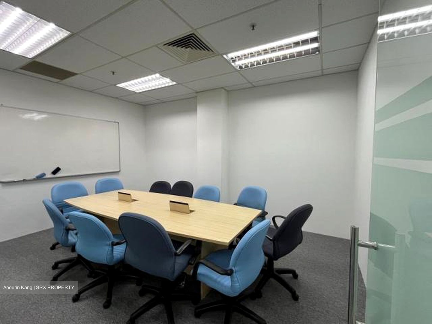 German Centre (D22), Factory #452303311